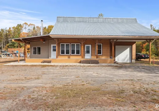 Maison à vendre - 1200 Rg du Lac-du-Castor, St-Alexis-Des-Monts, J0K 1V0