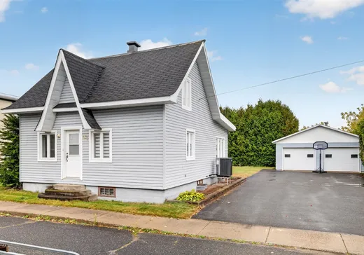 Un étage et demi à vendre - 186 Rue Gladu, St-Francois-Du-Lac, J0G1M0