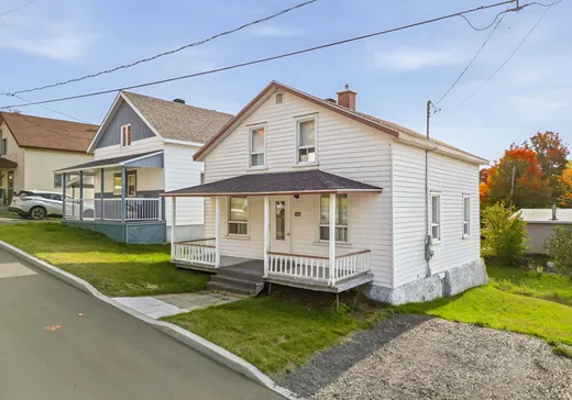 Maison à vendre - 140 Rue du Grand-Mont, Saint-Joseph-de-Beauce, G0S 2V0