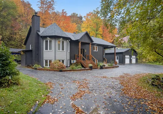 Maison à vendre - 135Z Ch. du Lac-Nick, Bolton-Est, J0E 1G0