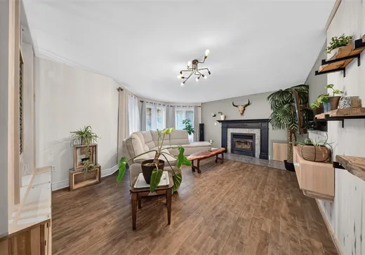 Maison à vendre - 135 Ch. du Lac-Nick, Bolton-Est, J0E 1G0