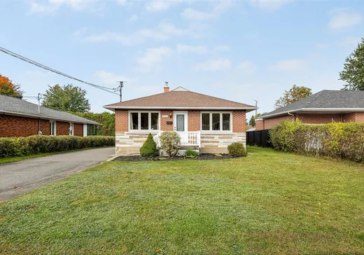 Maison à vendre - 332 Rue Laurier, Granby, J2G 5L2