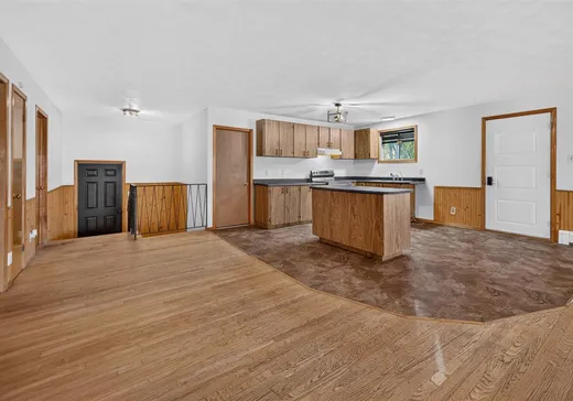 Maison à vendre - 8100 Boul. St-Joseph, St-Nicephore, J2A 3W6