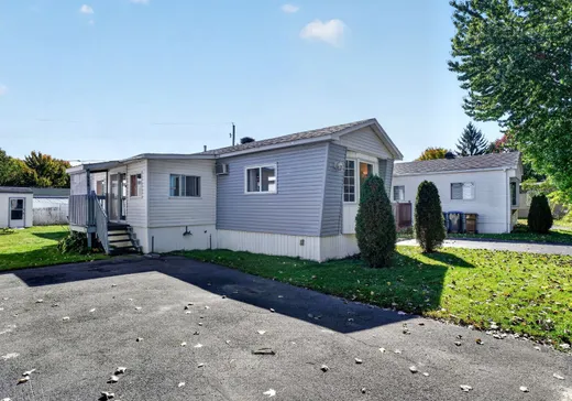 House for sale - 538 Rue Réginald-Bouchard, Sainte-Marthe-sur-le-Lac, J0N 1P0