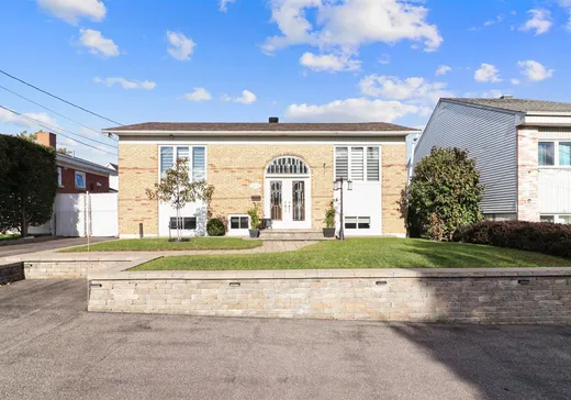 Bungalow à vendre - 275 Rue Léa, Laval (Saint-François), H7A2L5