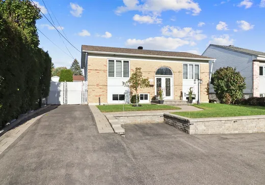 Maison à vendre - 275 Rue Léa, Laval (Saint-François), H7A 2L5