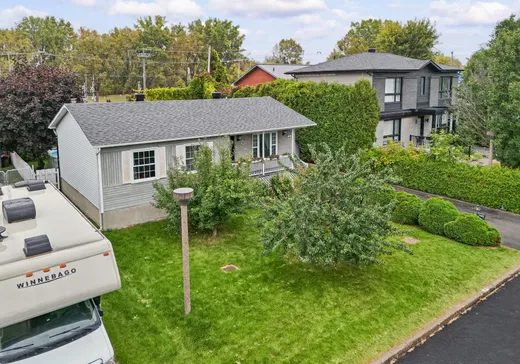 Maison à étages à vendre - 10 Rue Thibert, Delson, J5B1S9