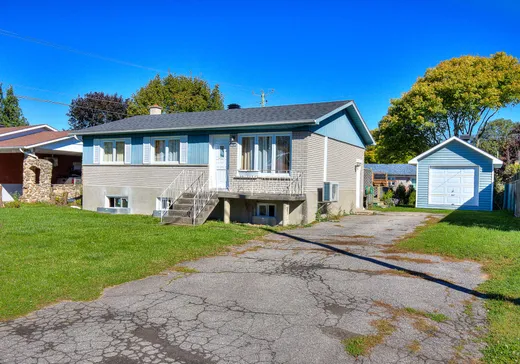 Maison à étages à vendre - 12 Rue Lauzon, Salaberry-de-Valleyfield, J6S6A4