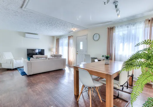 Maison à vendre - 12 Rue Lauzon, Salaberry-de-Valleyfield, J6S 6A4