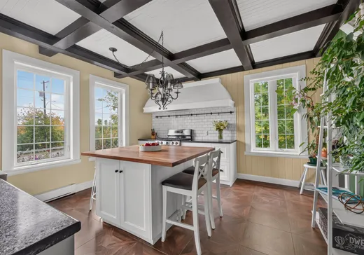 Maison à vendre - 6971 Av. Royale, L'Ange-Gardien, G0A 2K0