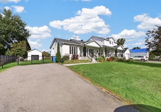 Maison à vendre - 623 Ch. du Chenal-du-Moine, Massueville, J3P 1W1