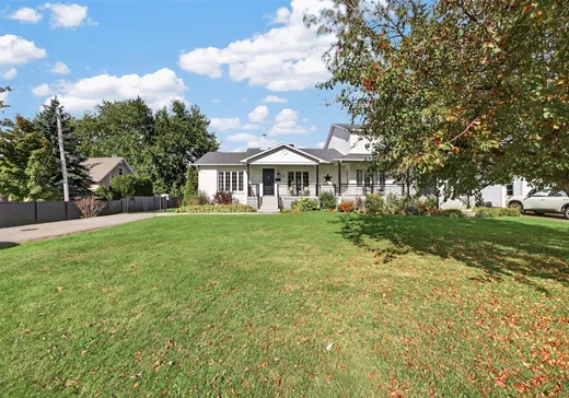 Maison à vendre - 623 Ch. du Chenal-du-Moine, Massueville, J3P 1W1
