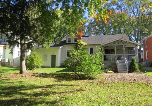 House for sale - 62 Rue Wellington, Godmanchester, J0S 1H0