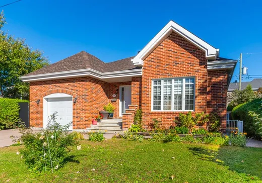 Bungalow à vendre - 1920 Rue des Patriotes, Laval (Sainte-Rose), H7L2N8
