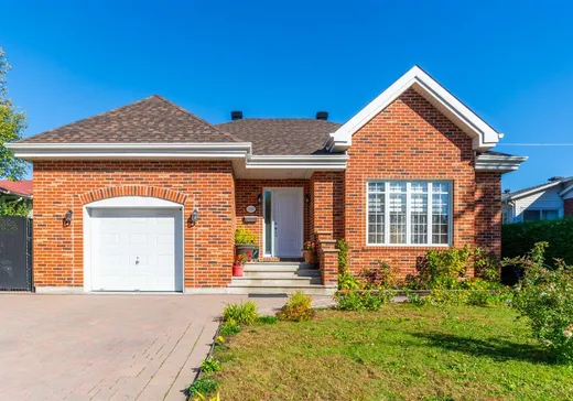 Maison à vendre - 1920 Rue des Patriotes, Laval (Sainte-Rose), H7L 2N8