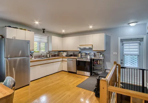 House for sale - 15 Rue Leblanc, Warwick, J0A 1M0