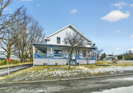 House for sale - 101 Rue Principale, Saint-Isidore-de-Clifton, J0B 2X0