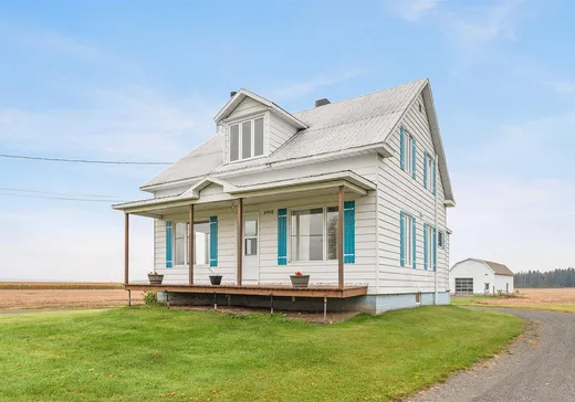 Two or more stories for sale - 5950 Boul. du Parc-Industriel, Becancour, G9H3N4