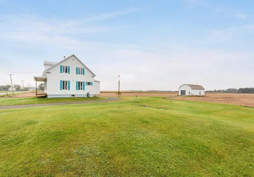 House for sale - 5950 Boul. du Parc-Industriel, Becancour, G9H 3N4