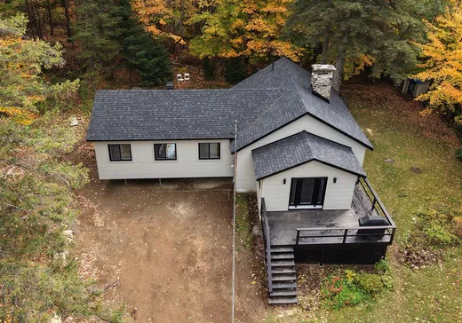 Maison à vendre - 177 Ch. Watchorn, Saint-Sauveur, J0R 1R0