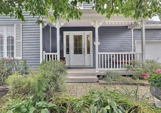Two or more stories for sale - 957 Rue Côté, St-Jean-Chrysostome, G6Z2N5