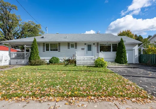 Bungalow for sale - 77 Boul. du Bon-Pasteur, Laval (Laval-des-Rapides), H7N3R1