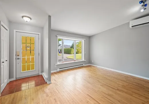 Maison à vendre - 8350 Rue Babin, Mirabel, J7N 1W2