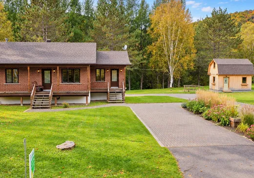 Maison à vendre - 861 Ch. du Lac-à-la-Loutre, Bergeronnes, G0T 1G0