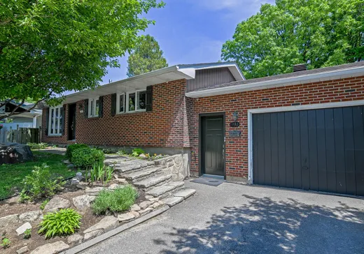 Maison à étages à vendre - 1182 11e Rue, Saint-Jérôme, J7Z3B3