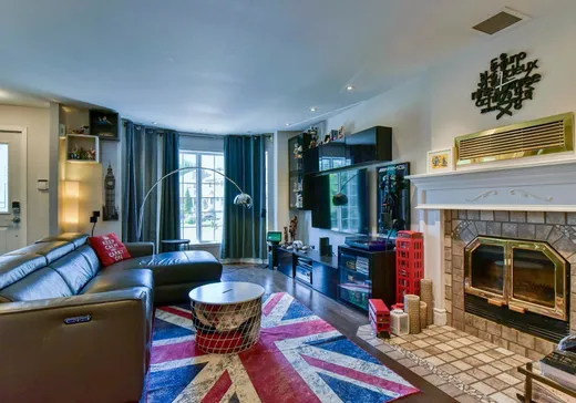Maison à vendre - 4465 Boul. Ste-Rose, Laval (Fabreville), H7R 1Y5