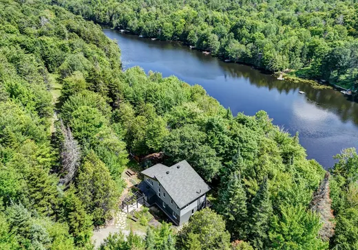 Maison à vendre - 42 Ch. Spruce S., Saint-Sauveur, J0R 1A0