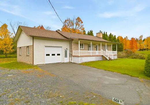 House for sale - 668 Rue Principale, St-Evariste-De-Forsyth, G0M 1G0