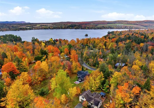Maison à vendre - 30 Rue Bordeleau, Magog, J1X 0M9
