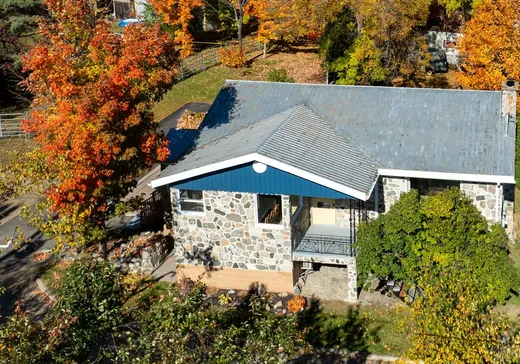 Maison à vendre - 4 Rue Claude-Bouchard, Petite-Riviere-St-François, G0A 2L0