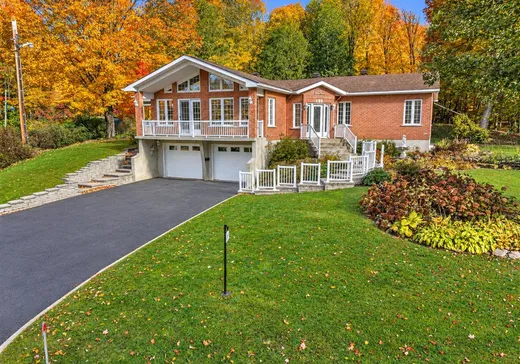 Maison à vendre - 195 Rue Copeland, Lachute, J8H 3W8