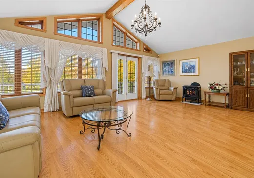Maison à vendre - 195 Rue Copeland, Lachute, J8H 3W8