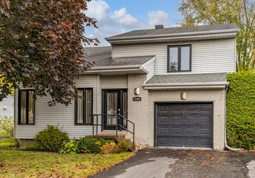 Maison à étages à vendre - 1291 Av. des Bégonias, Saint-Jérôme, J7Z6W9