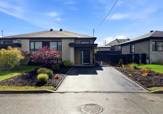 Maison à vendre - 1762 Rue Lacharité, Fleurimont, J1E 0L9