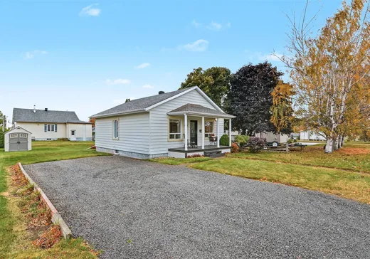 House for sale - 1830 Rue St-Jean-Baptiste, Mont-Joli, G5H 2L8