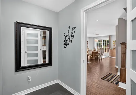 Maison à vendre - 334 Rue Major, Saint-Colomban, J5K 1Y8