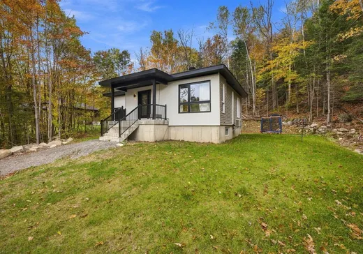 Maison à vendre - 1980 Ch. des Hauteurs, St-Hippolyte, J8A 2L5
