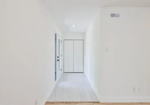 Maison à vendre - 1980 Ch. des Hauteurs, St-Hippolyte, J8A 2L5