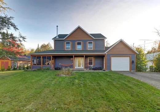 Maison à étages à vendre - 159 Rue Chouinard, Magog, J1X0M9