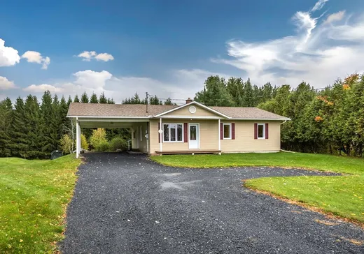 Bungalow for sale - 586 Ch. de Notre-Dame-des-Mères, Sherbrooke, J1C0A7
