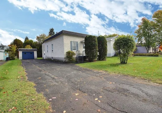 House for sale - 600 Rue Théroux, Drummondville, J2C 1E5