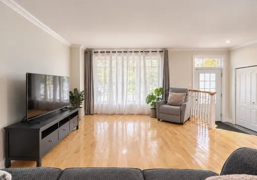 House for sale - 1951 Rue de Cognac, Montreal (Saint-Laurent), H4R 3C7