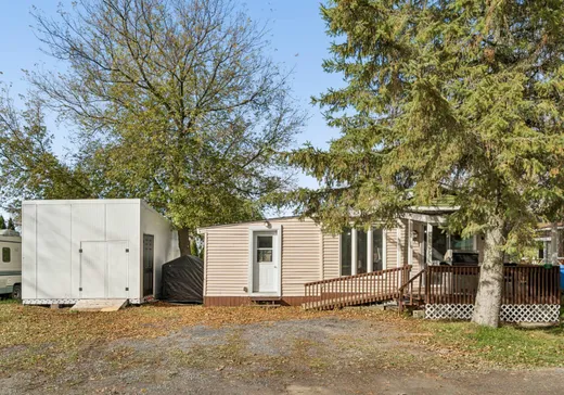 Maison à vendre - 20 Rue de Casablanca, Farnham, J2N 0L7