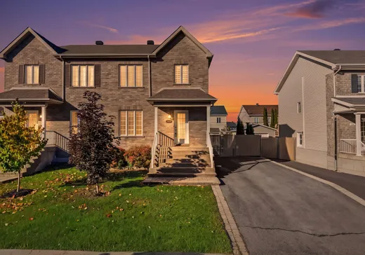 Maison à vendre - 1191 Rue Alphonse-Rainaud, Laval (Sainte-Rose), H7L 0C2