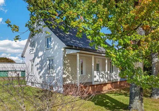 Maison à vendre - 680 Rue Principale, Sainte-Anne-de-la-Pérade, G0X 2J0