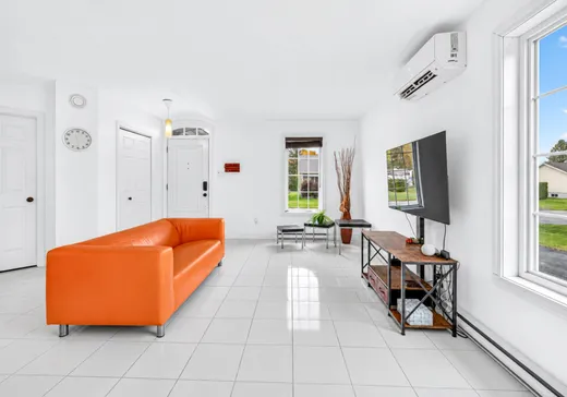 Maison à vendre - 493 Rue Matte, Saint-Marc-des-Carrières, G0A 4B0